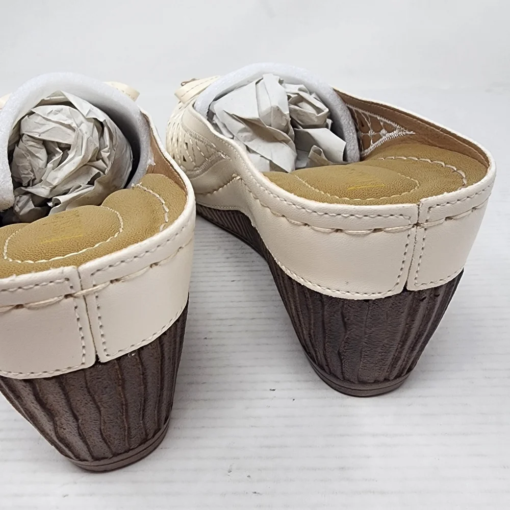 White Cream‎ Cutout Wedge Slides Sandals Bow Detail Comfort Size 10